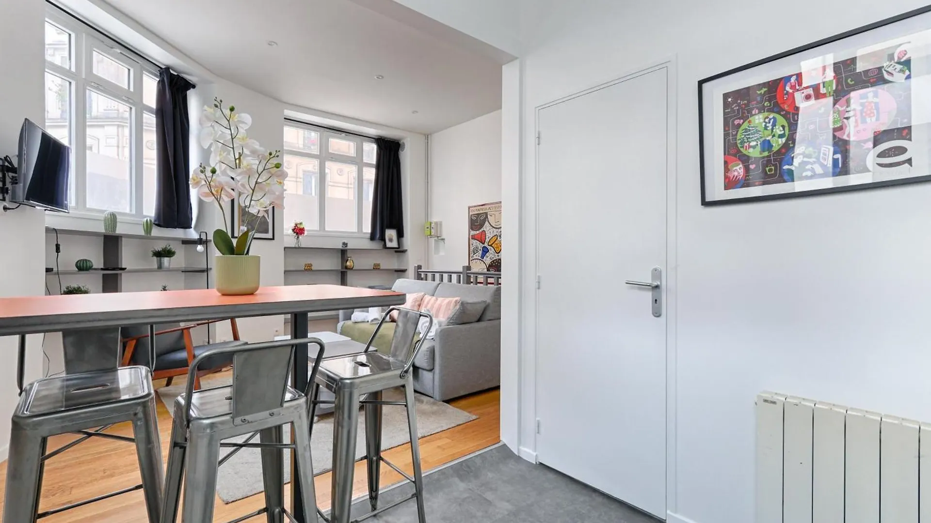Charming Apartment Heart Of 17Th Париж