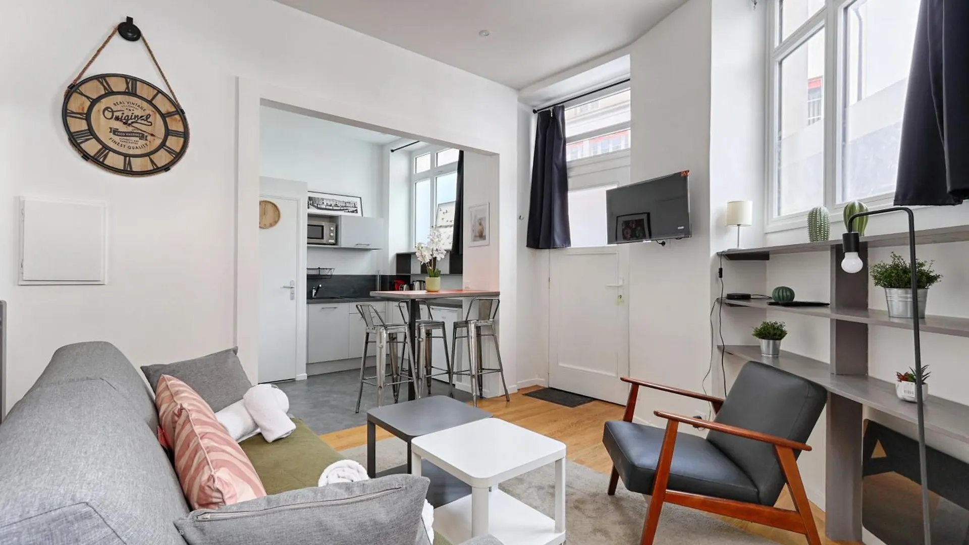 Charming Apartment Heart Of 17Th Παρίσι